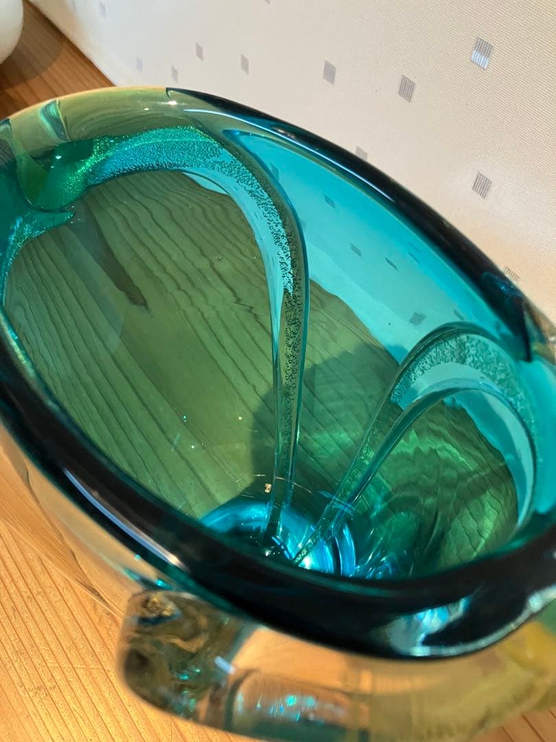 イワタガラス花瓶 金色装飾付き美品 アンティーク、岩田藤七作