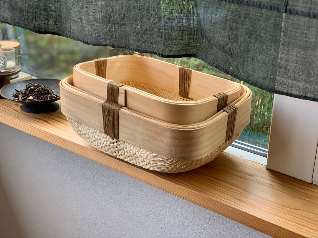 韓国　柳行李　李朝　伝統工芸品　かご　中