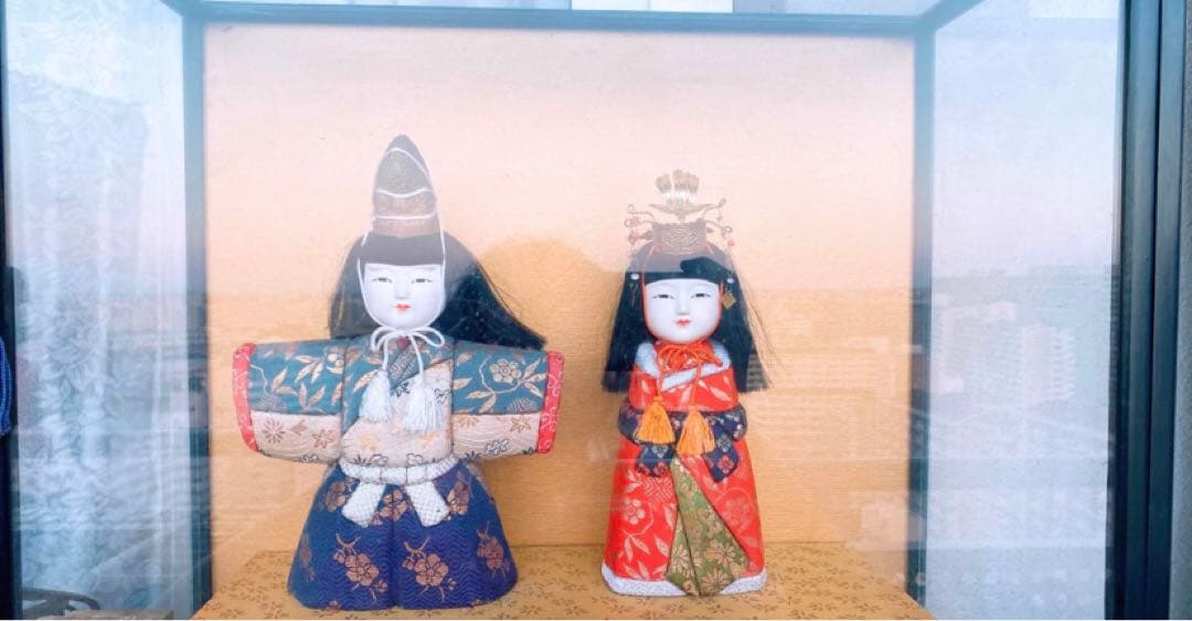 ☆親王飾り 日本人形　伝統　ガラスケース入