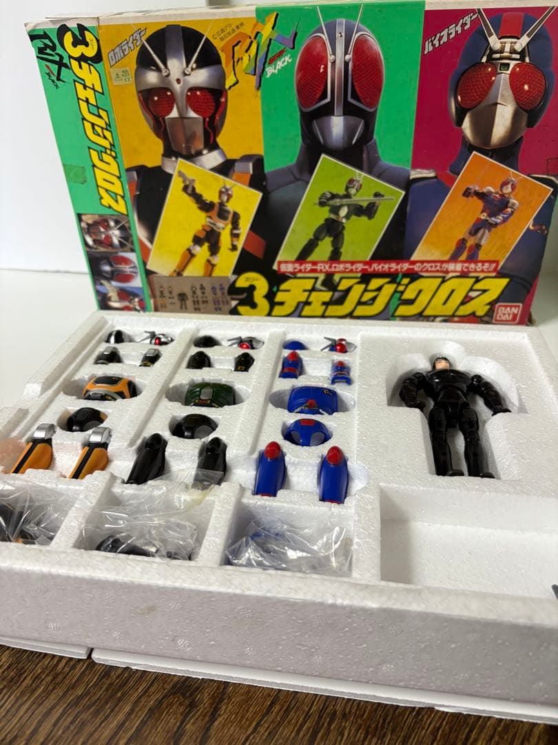 バンダイ 3チェンジクロス 仮面ライダー
