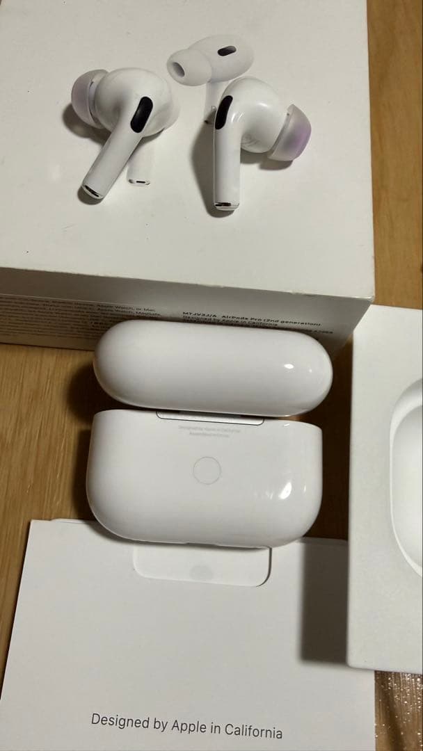 美品　AirPods Pro 2 (USB-C) 本体