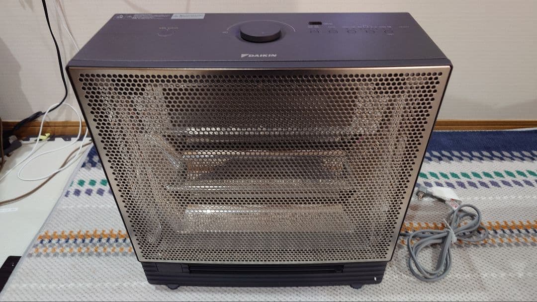 DAIKIN ハイブリッドセラムヒート WRH134AS-H 遠赤外線暖房機
