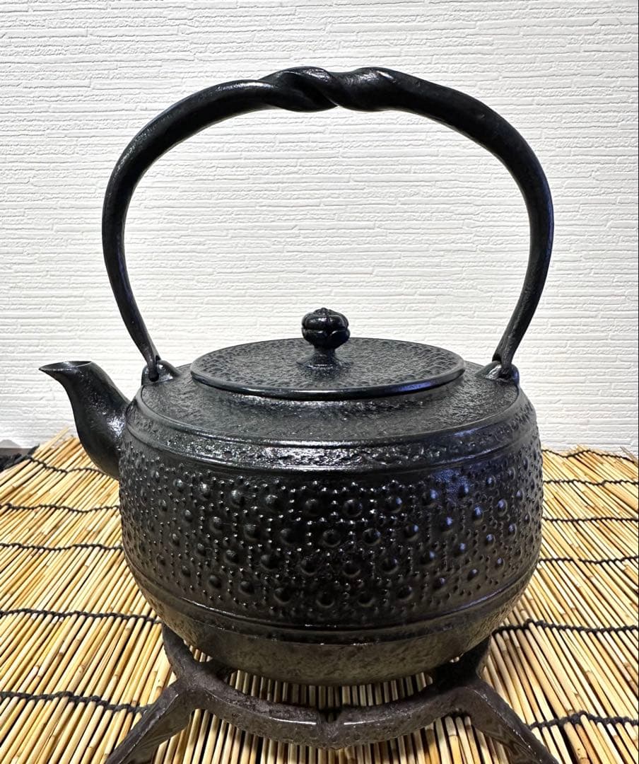 新品、供箱等付属品付 南部岩鋳四代目清末作 丸型肩付亀甲 ♡様売約済み