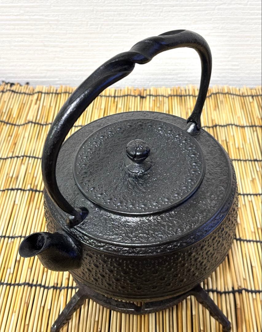 新品、供箱等付属品付 南部岩鋳四代目清末作 丸型肩付亀甲 ♡様売約済み