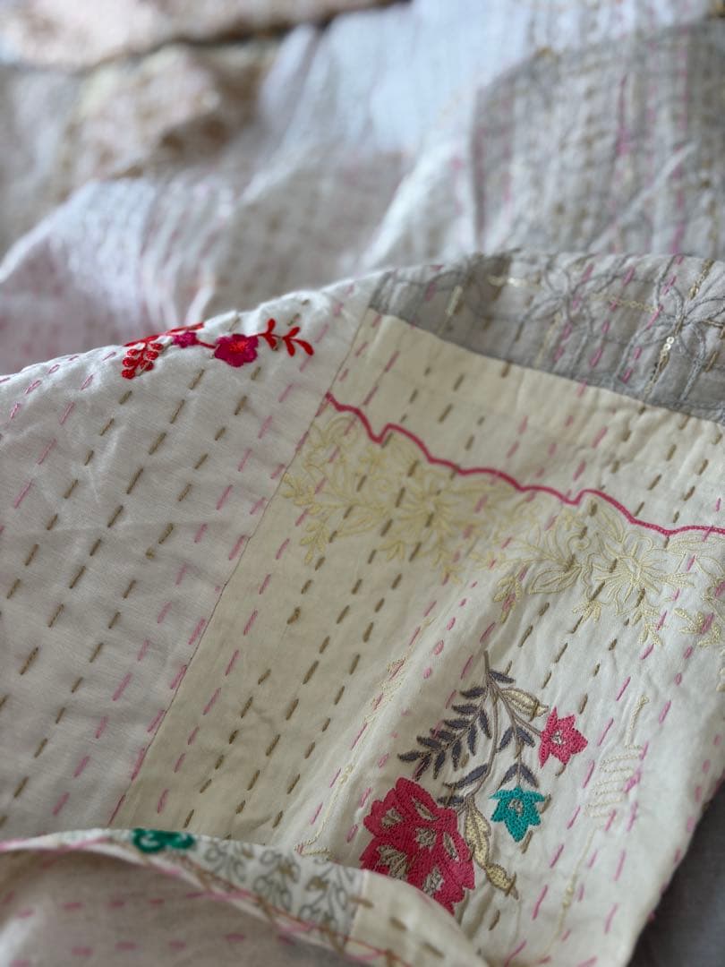 ラリーキルト　インド刺繍　カンタキルト　ヴィンテージ　パッチワーク　マルチカバー