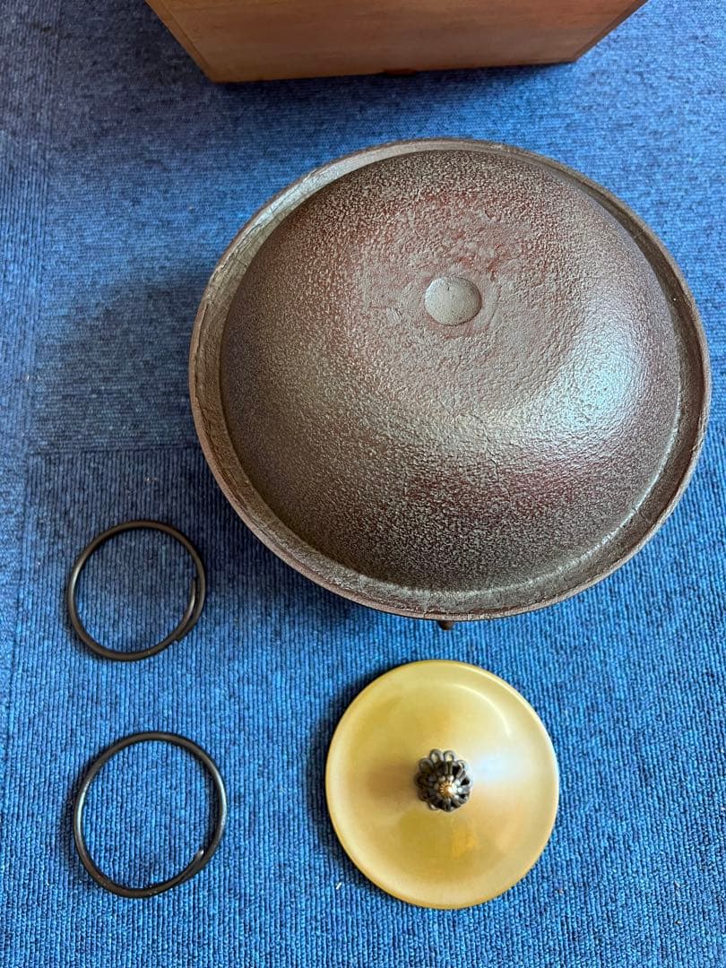 990  茶道具　茶釜　釜師　佐藤清光作　霧文　真形釜　釜環付き　未使用