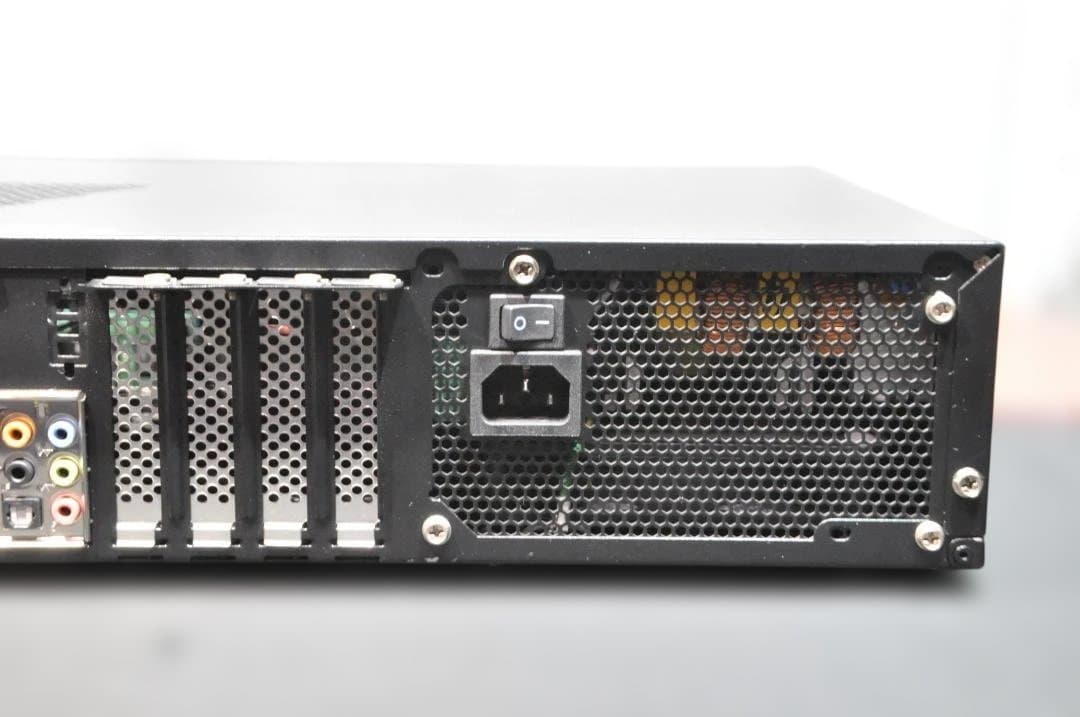 【25H2・新品SSD】光デジタル搭載！横置きAV仕様 自作PC