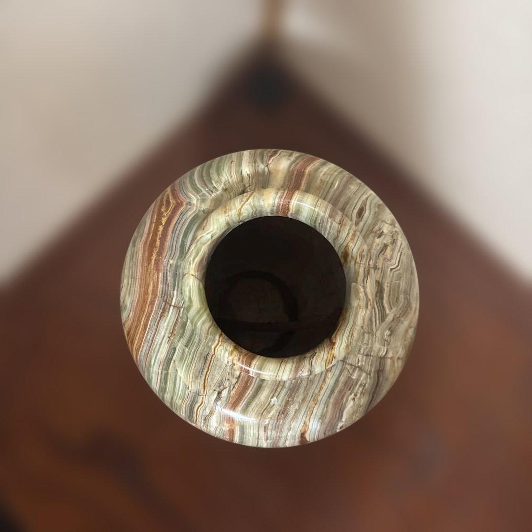 ストーン製ストライプ花瓶