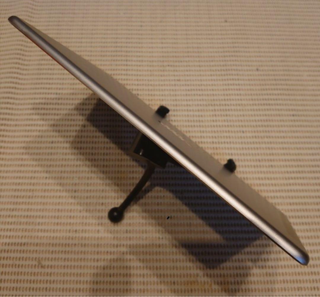 DMPNM完動品iPad Air2(A1567)本体128GBグレイau送料込