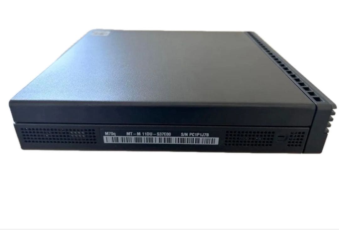 週末値下げ美品 第10世代Lenovo ThinkCentre M70q