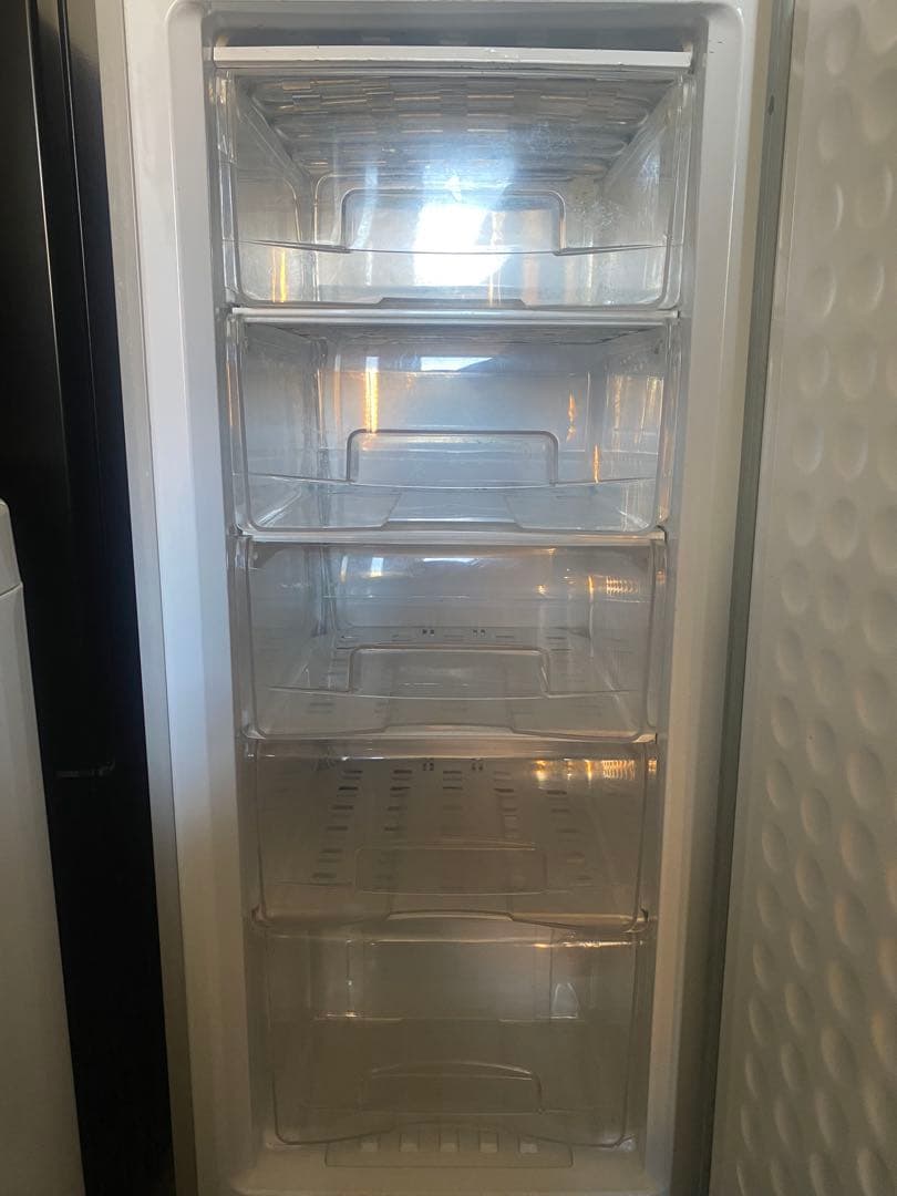 Ikuo Nakashima 　冷凍庫　2020年製