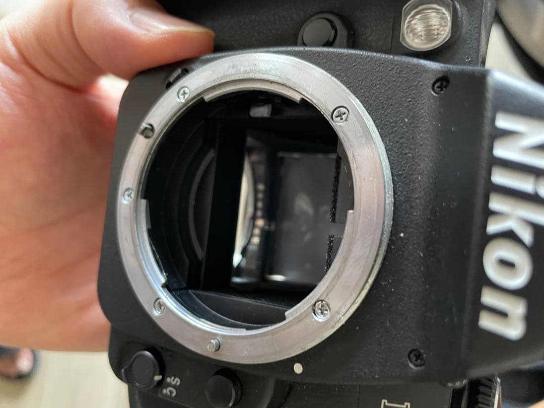 NIKON フィルムカメラ F80 ズームレンズ 70-300ミリ