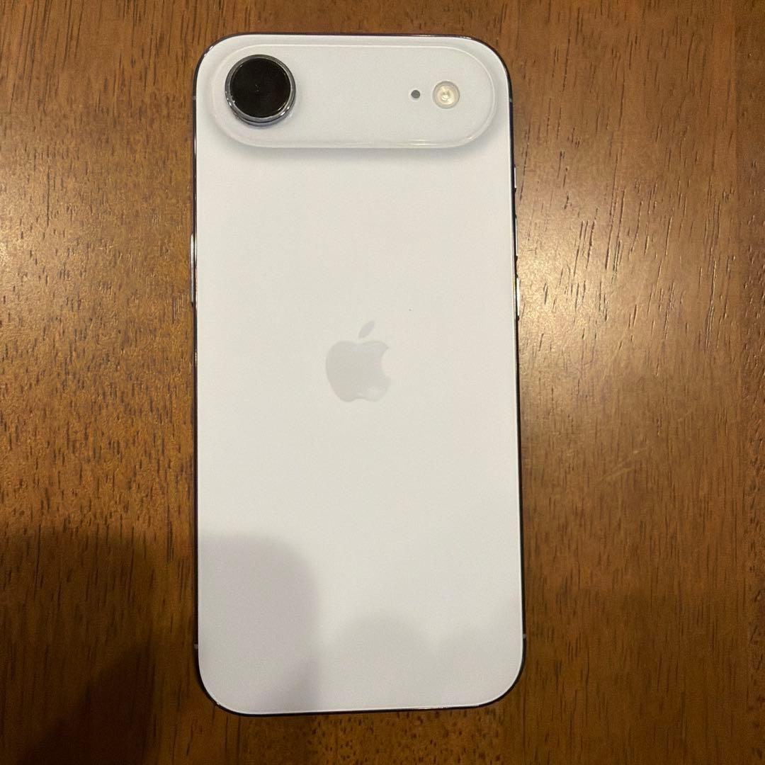 iPhone Air 256GB スカイブルー