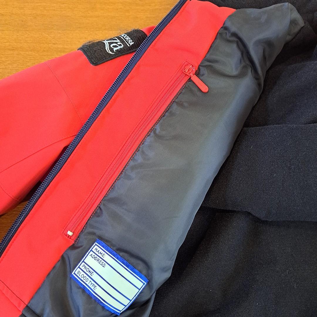 訳アリ 新品タグ付 ONYONE 子ども用スキーウェア 150cm レッド