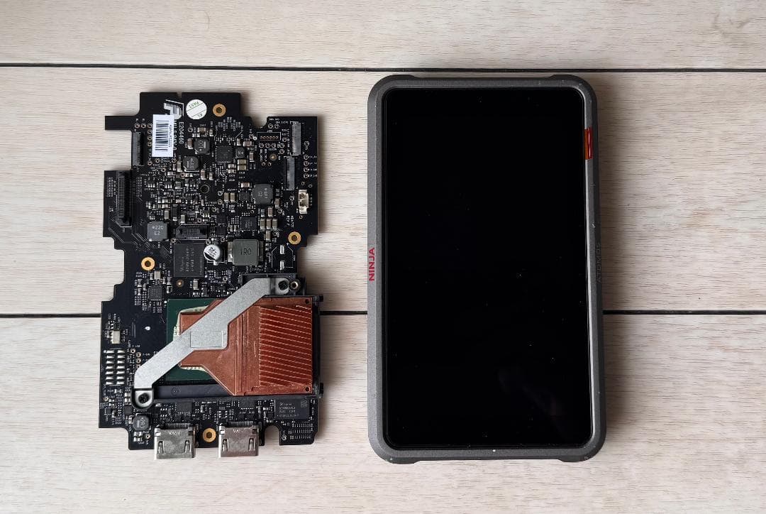 Ninja V+ 5インチディスプレイ マザーボード