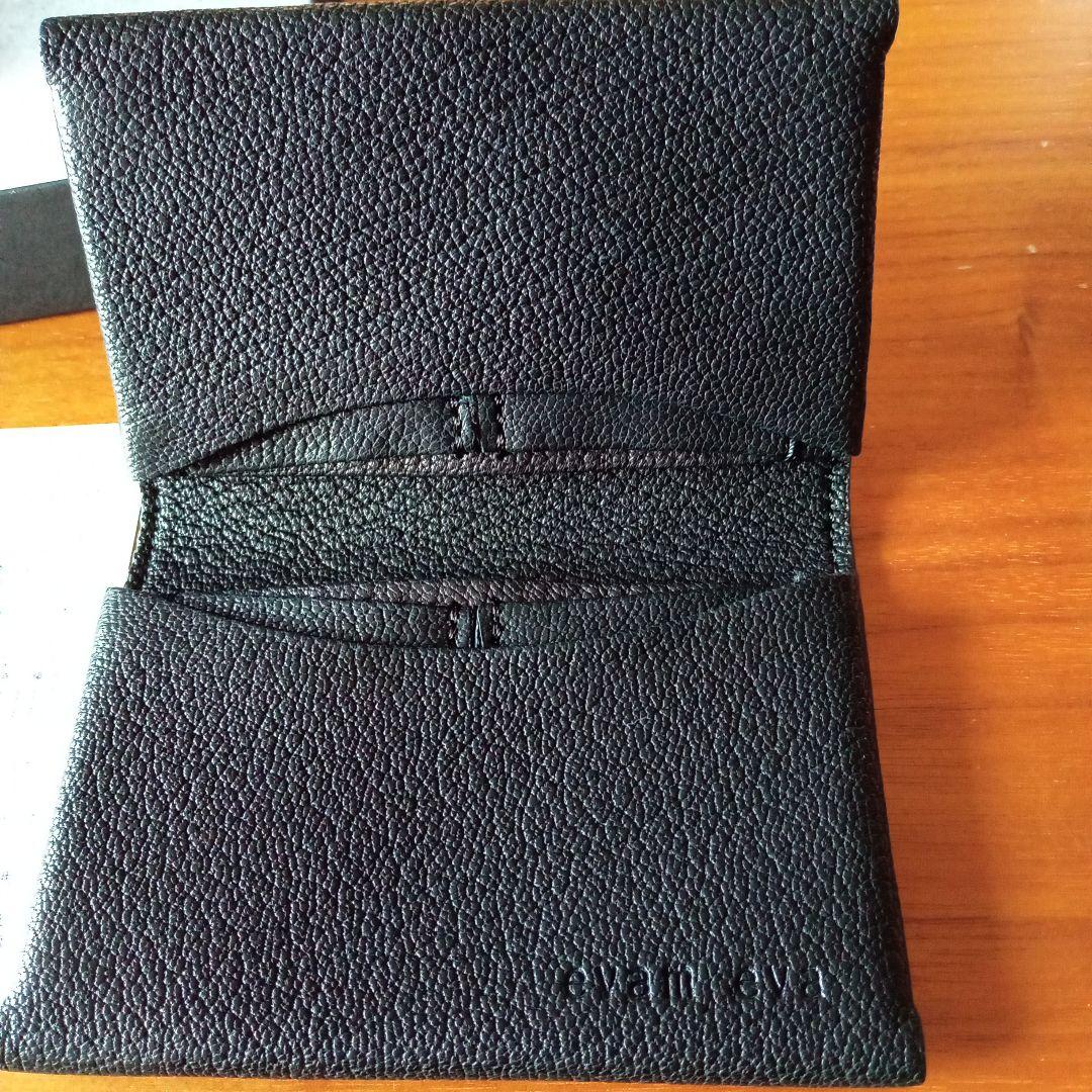 SALE「新品未使用」エヴァム　エヴァ　　レザーマルチウォレット