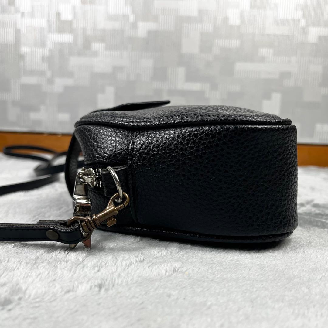 Vivienne Westwood ショルダーバッグ 斜め掛け◎ ブラック 黒