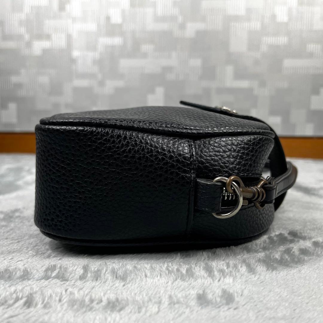 Vivienne Westwood ショルダーバッグ 斜め掛け◎ ブラック 黒