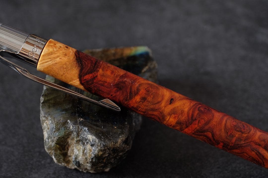 PG5木軸カスタム0215　高村杢工房 製図用シャープペンシル　極上花梨瘤紅白