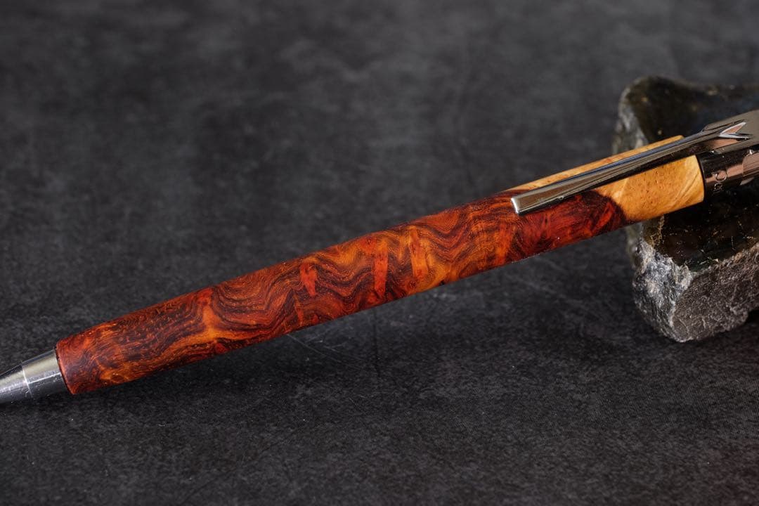 PG5木軸カスタム0215　高村杢工房 製図用シャープペンシル　極上花梨瘤紅白