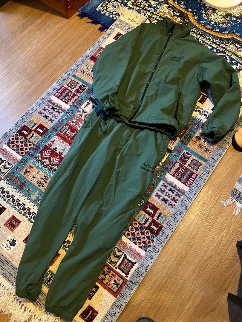 オリーブグリーン ナイロンジャケット・パンツセット