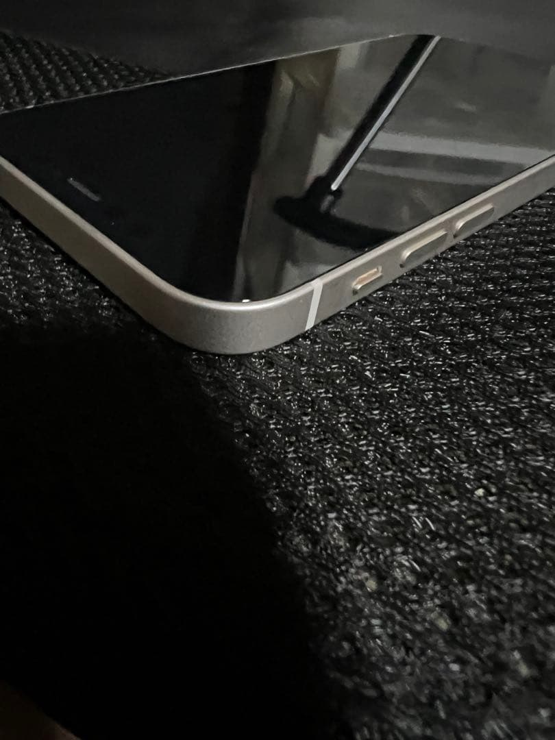 【新品】Apple iPhone 12 ホワイト本体64GB simフリー