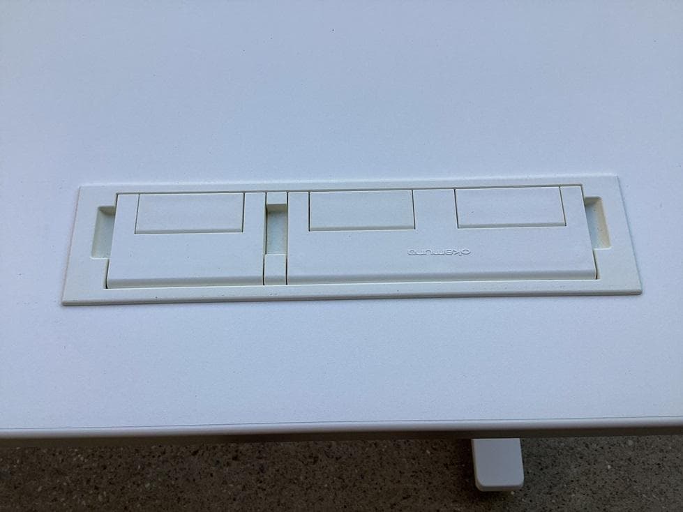 超一流国産メーカー品　定価約１８万　オカムラ　電動昇降デスク　スイフト　学習机