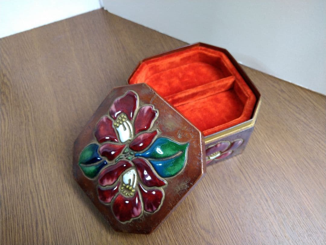 安藤七宝　七宝焼　ボンボニエール　小物入れ　尾張七宝　宝石箱　アンティーク