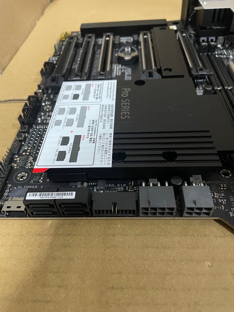 ASUS Pro WS TRX50-SAGE WIFI AMD マザーボード