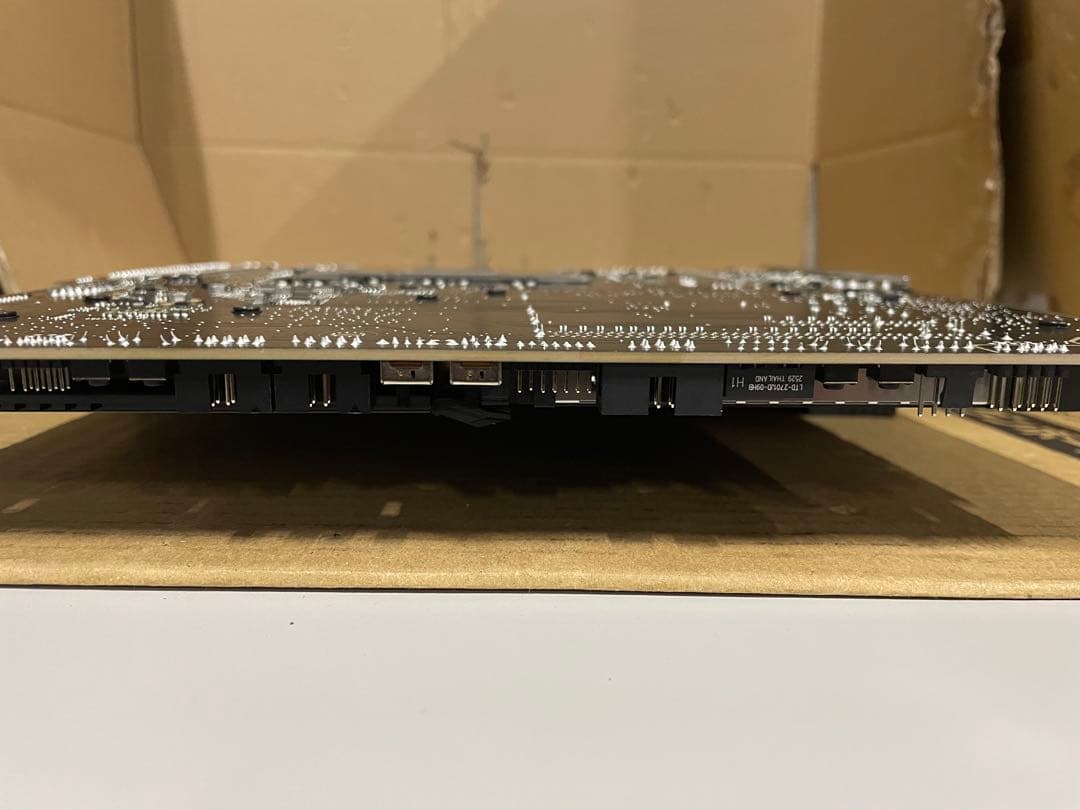 ASUS Pro WS TRX50-SAGE WIFI AMD マザーボード