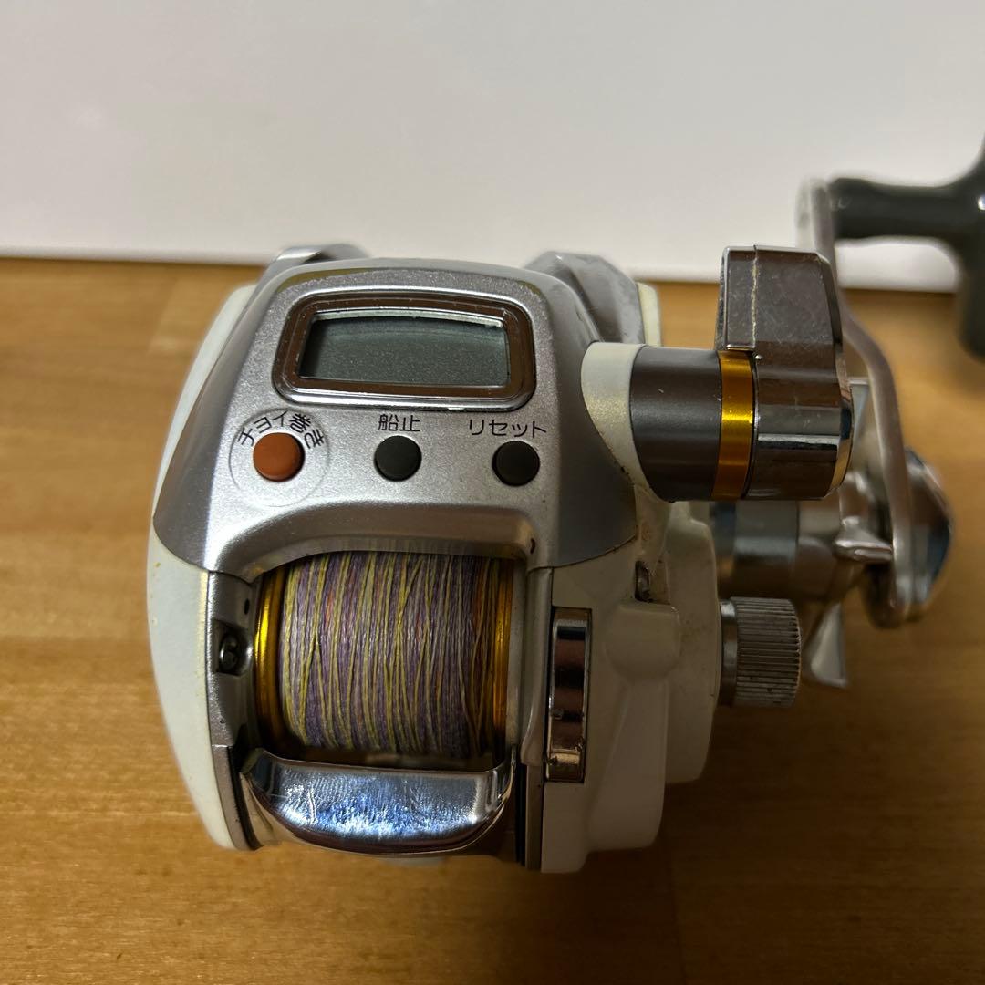 ダイワ 電動リール ホワイト/シルバー