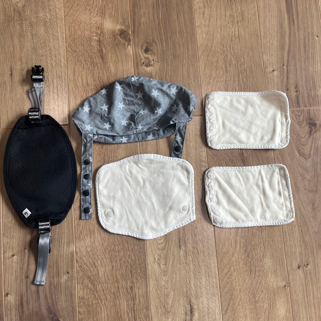 【美品】ミキハウス×ポグネー コラボ 抱っこ紐　チャコールグレーよだれカバー等付