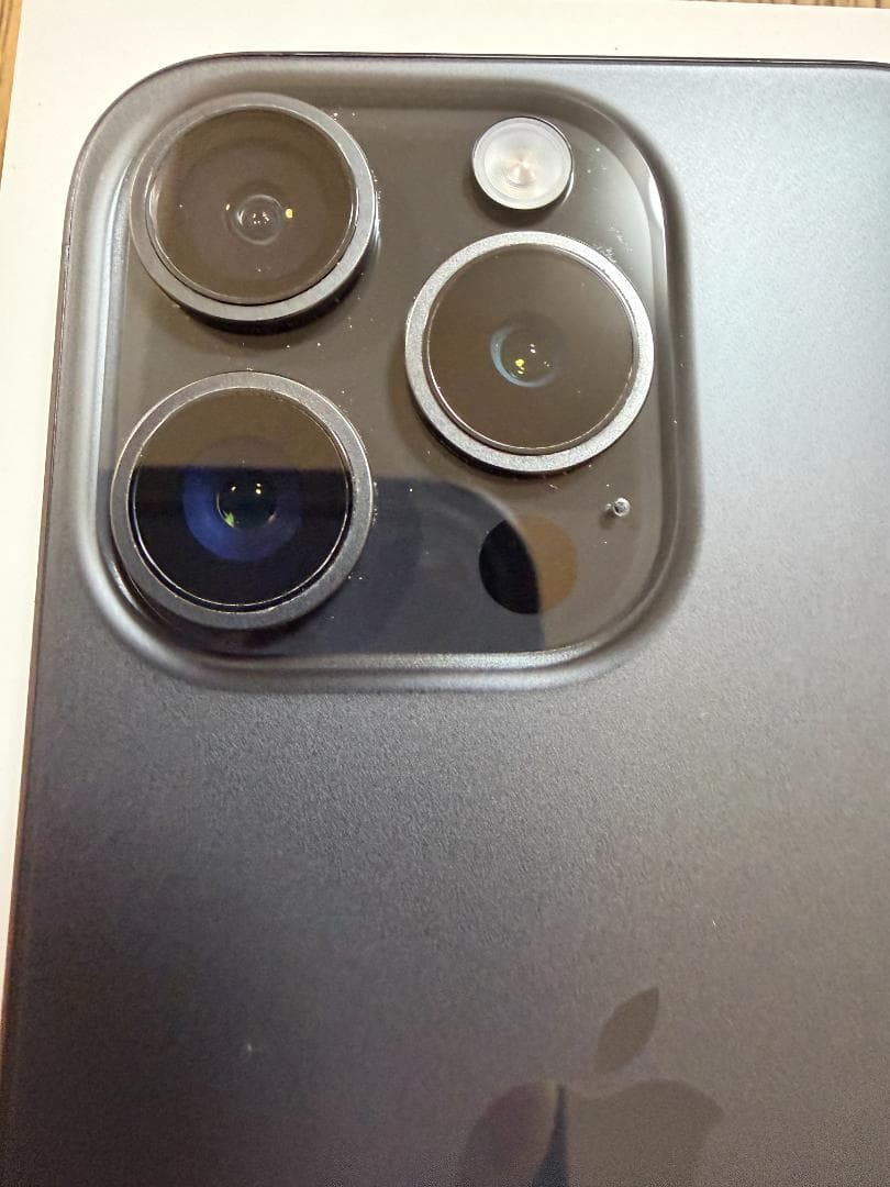 【iPhone 15 Pro 128GB】SIMフリー 美品