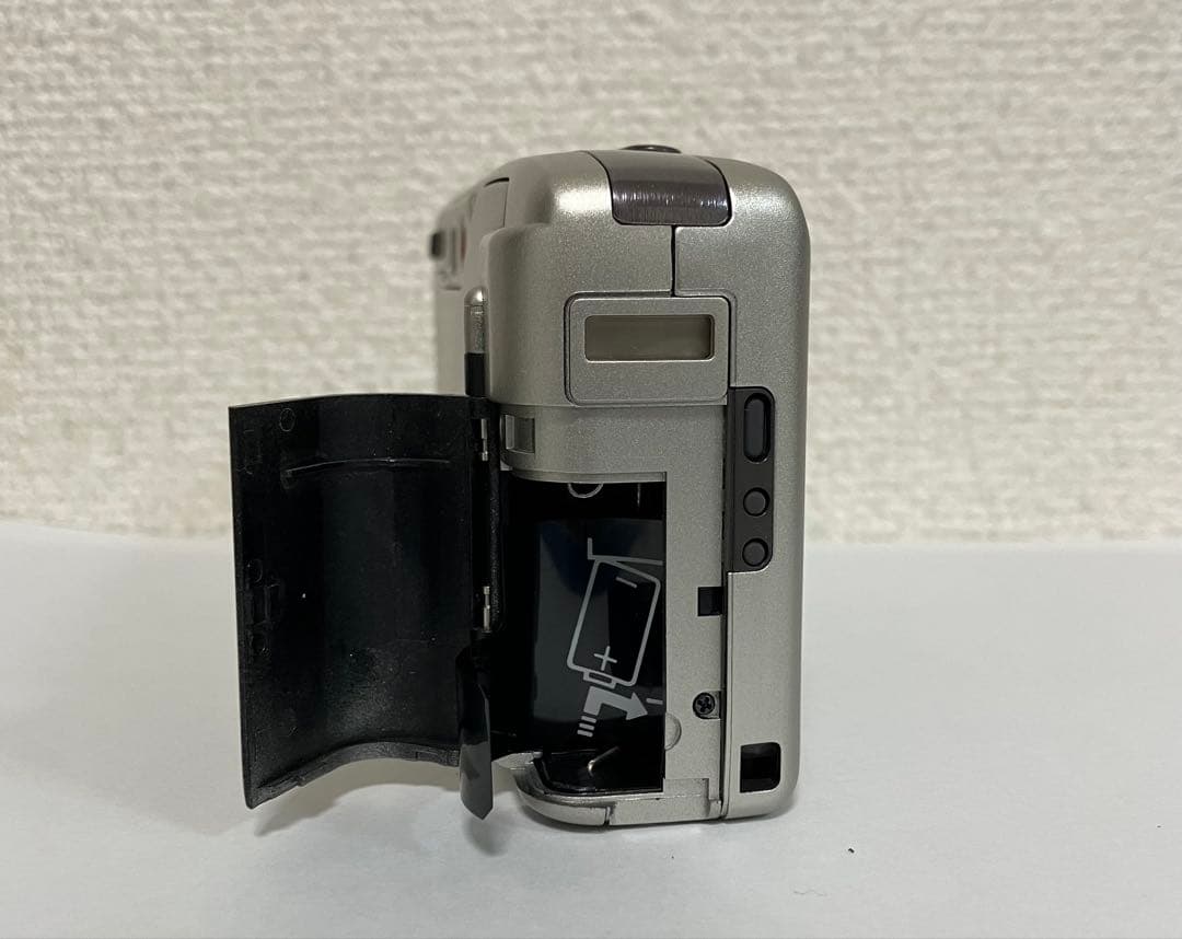 RICOH R1s ウルトラスリムAFコンパクトカメラ