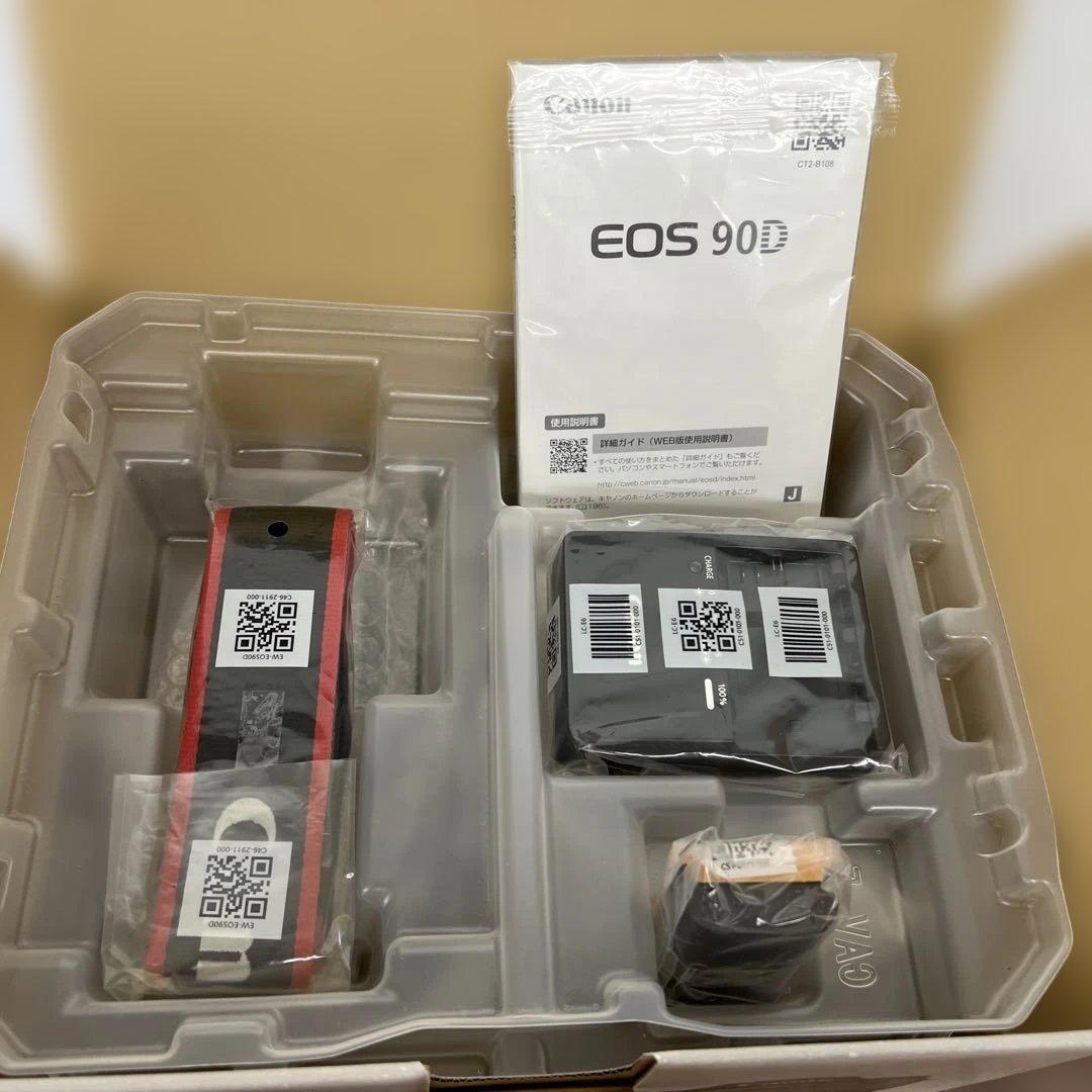 Canonデジタル一眼レフカメラEOS90D EF-S18-135 レンズキット