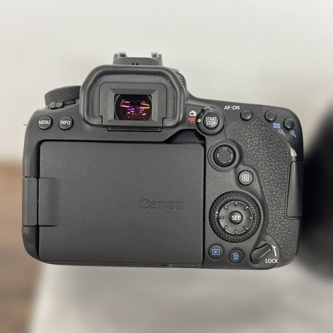 Canonデジタル一眼レフカメラEOS90D EF-S18-135 レンズキット