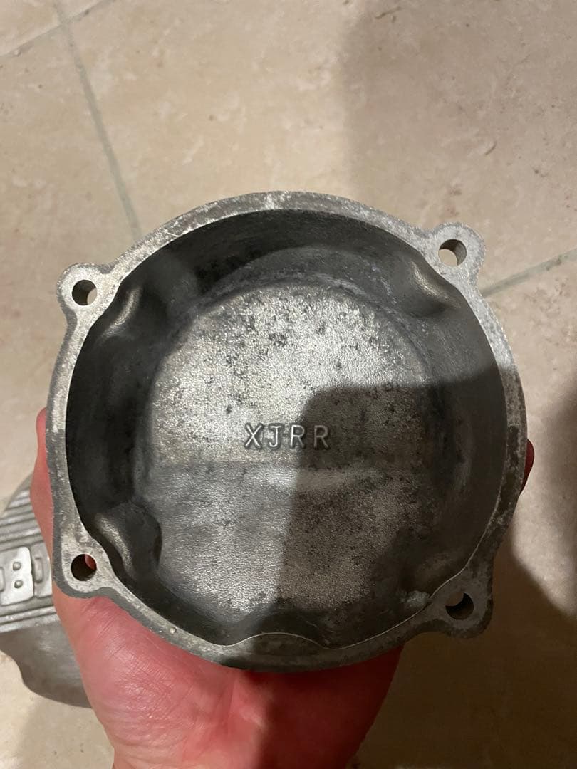 xjr400 4hm BEET アルミカバー 2個セット