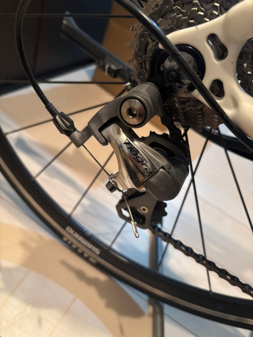 2014 GARNEAU GENELATLON フルカーボン　ホワイト/レッド