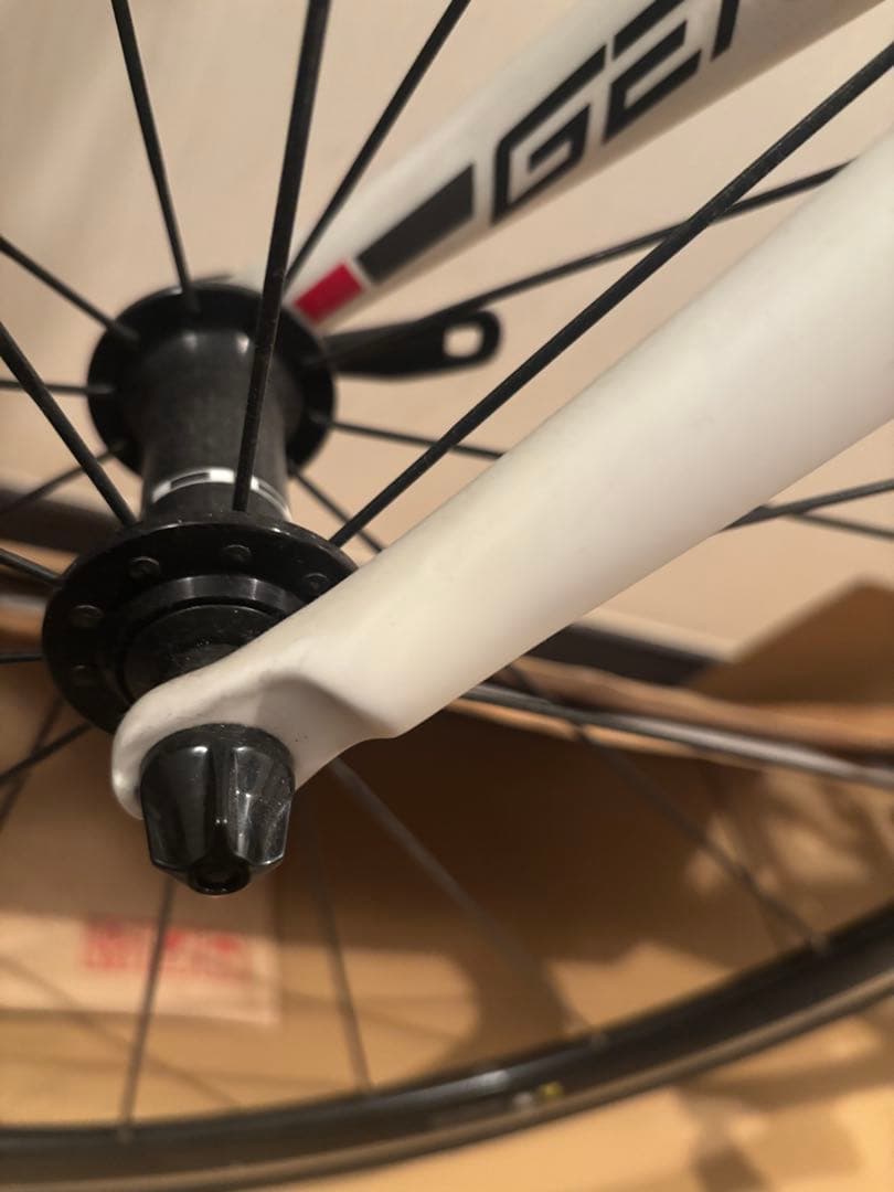 2014 GARNEAU GENELATLON フルカーボン　ホワイト/レッド