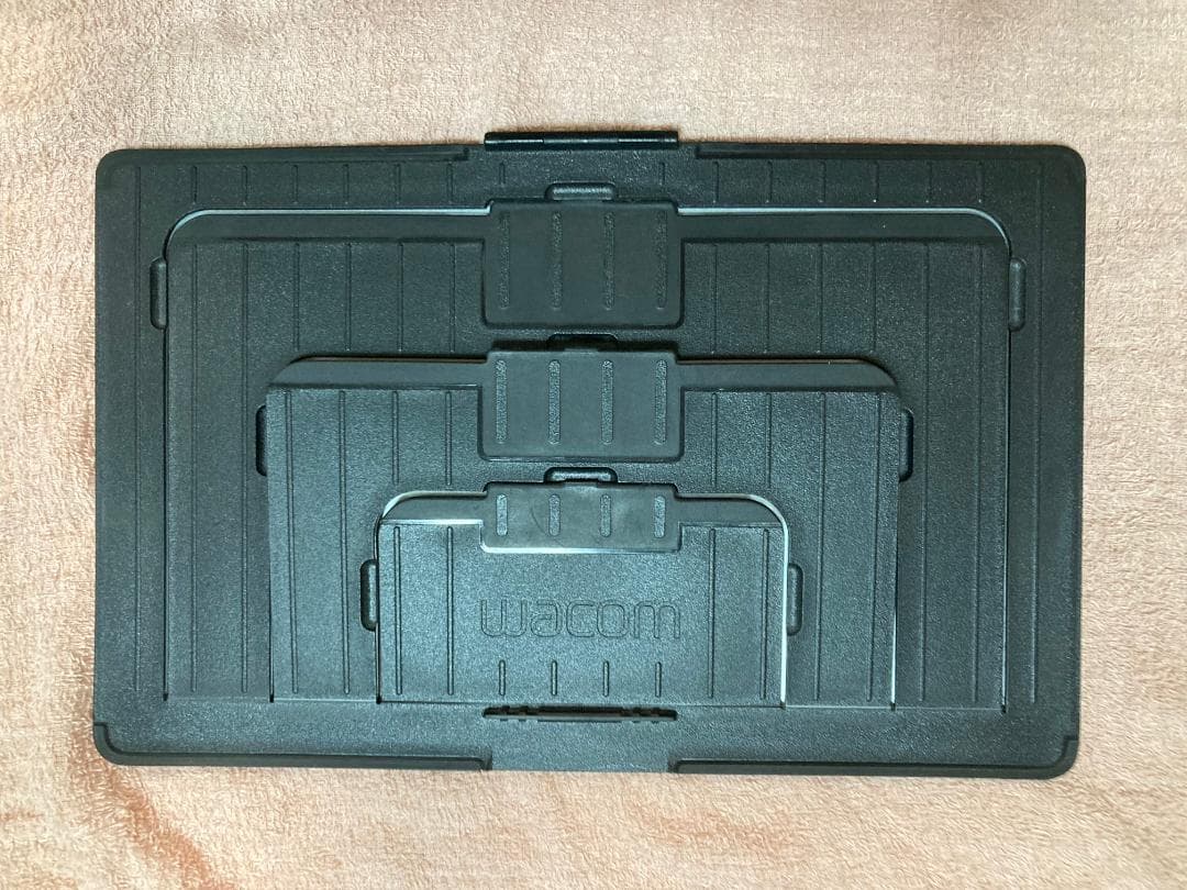 【ホチキス】wacom CINTIQ 13HD ケーブルのみ