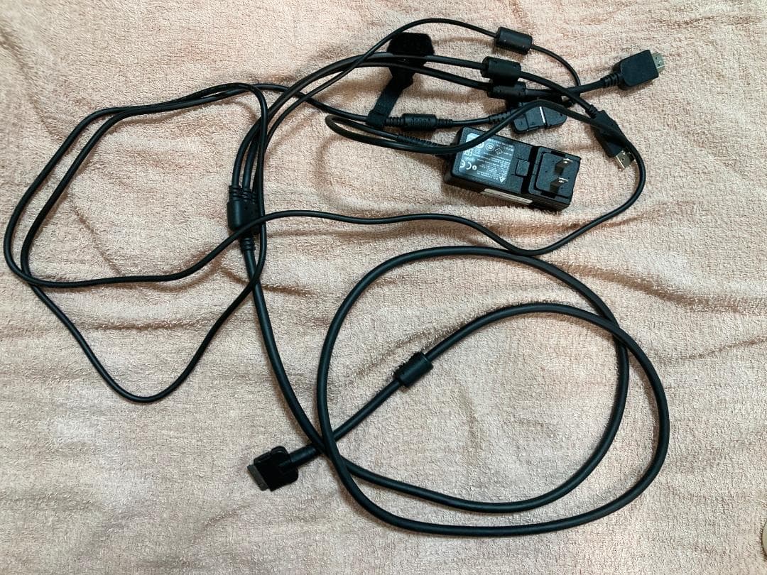 【ホチキス】wacom CINTIQ 13HD ケーブルのみ