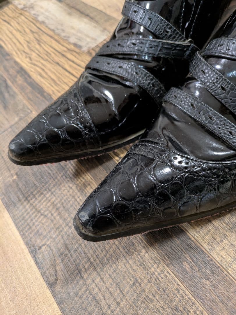 スタッズ付きブラックブーツ　y2k ホスト　お兄　V系