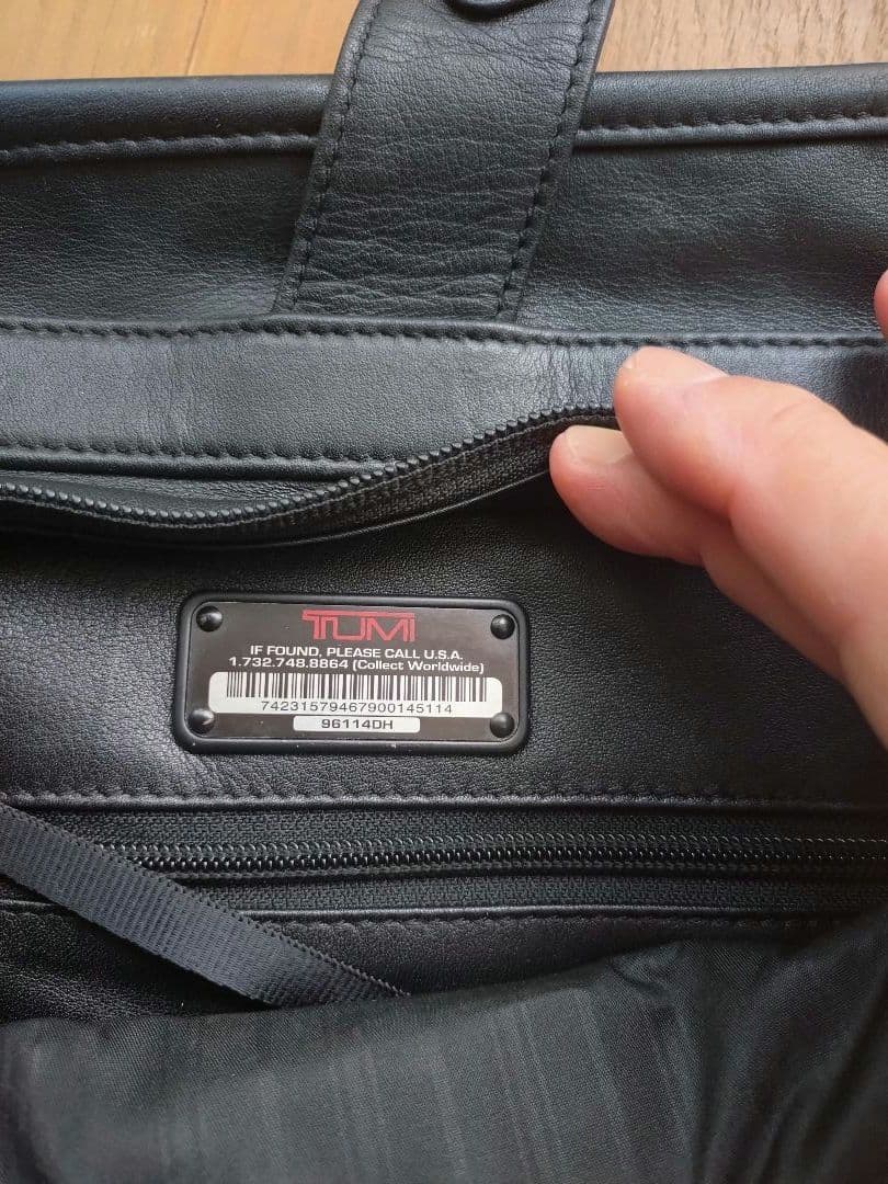 TUMI ブラックレザー　トートバッグ　ビジネスバッグ　本革