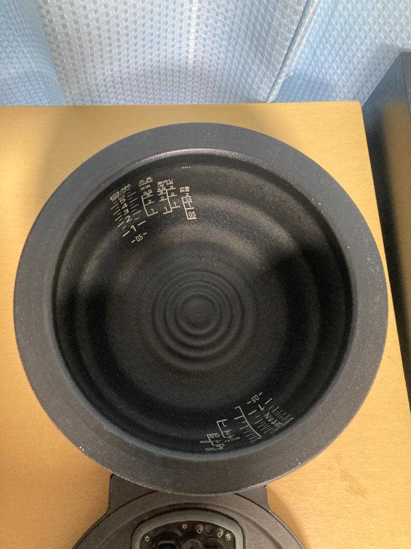 ★美品★2022年製 タイガー JPH-J100 圧力IH炊飯器 5.5合炊き