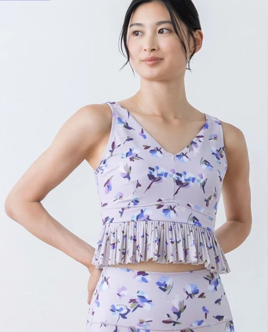 【新品未使用】MサイズSUKALAローズプリントブラトップレギンスセット