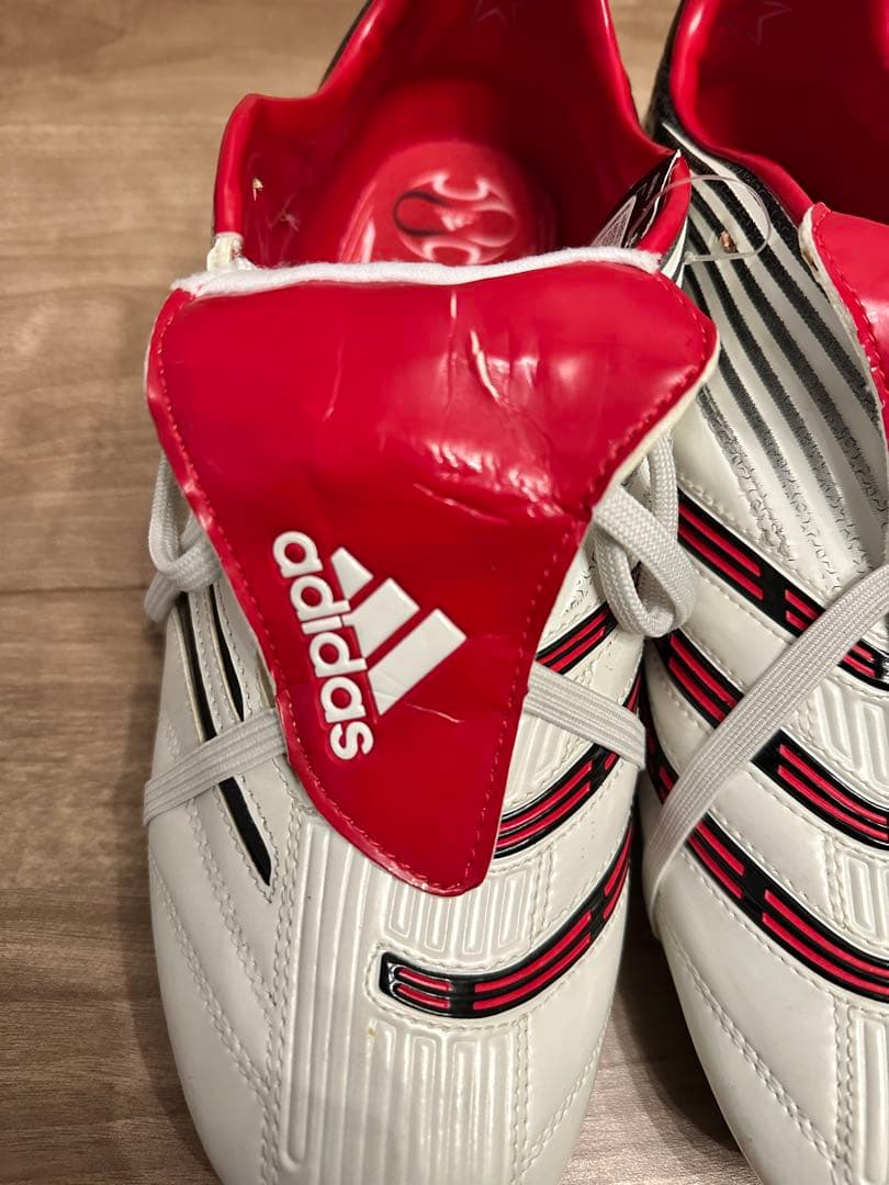 新品タグ付き　 希少カラー adidas プレデター アブソラド HG JP