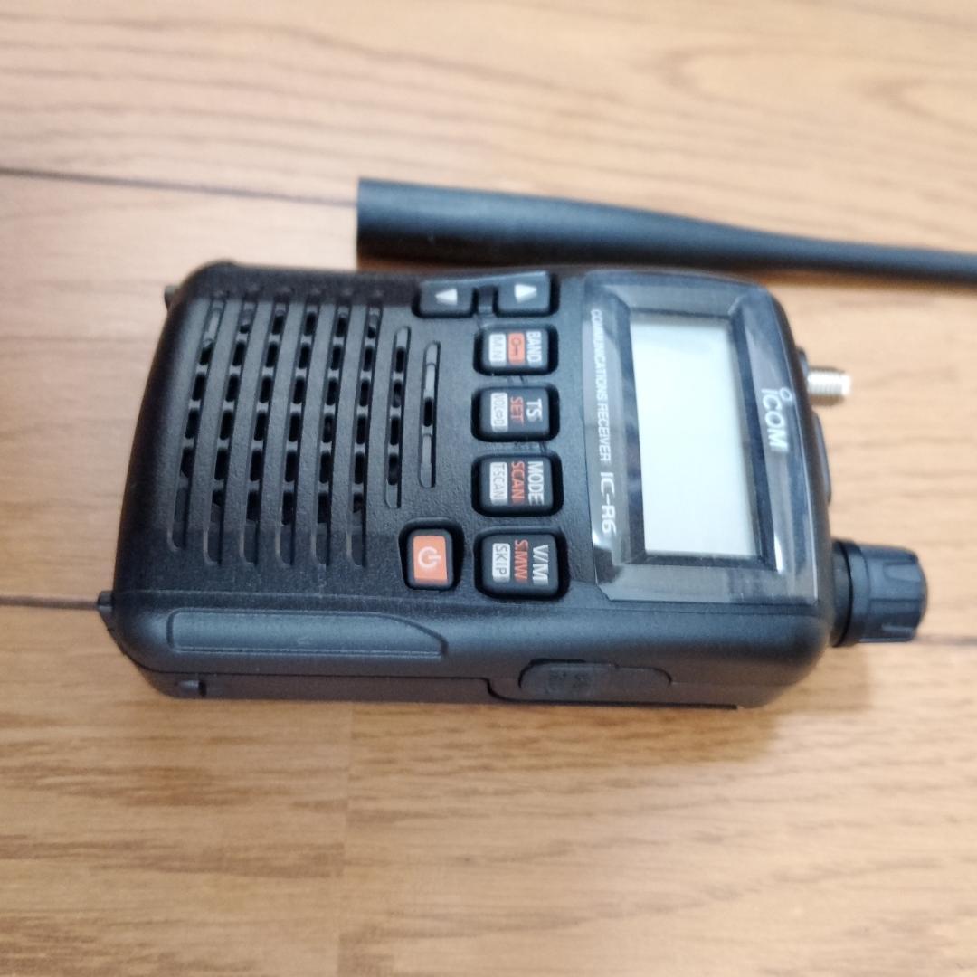 icom ハンディレシーバー IC-R6＋アンテナSRH789＋充電スタンド!!