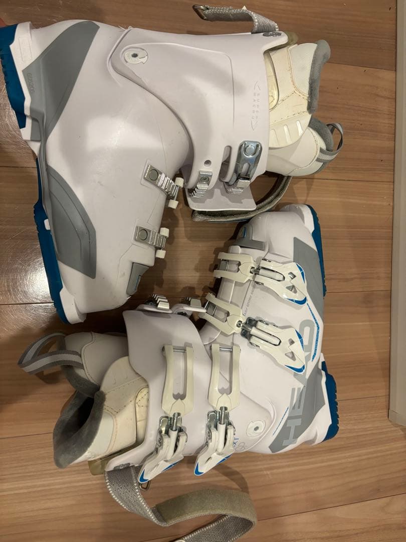 スキー用ブーツ(女性用) ホワイト　美品 HEAD 女性用スキーブーツ ホワイト