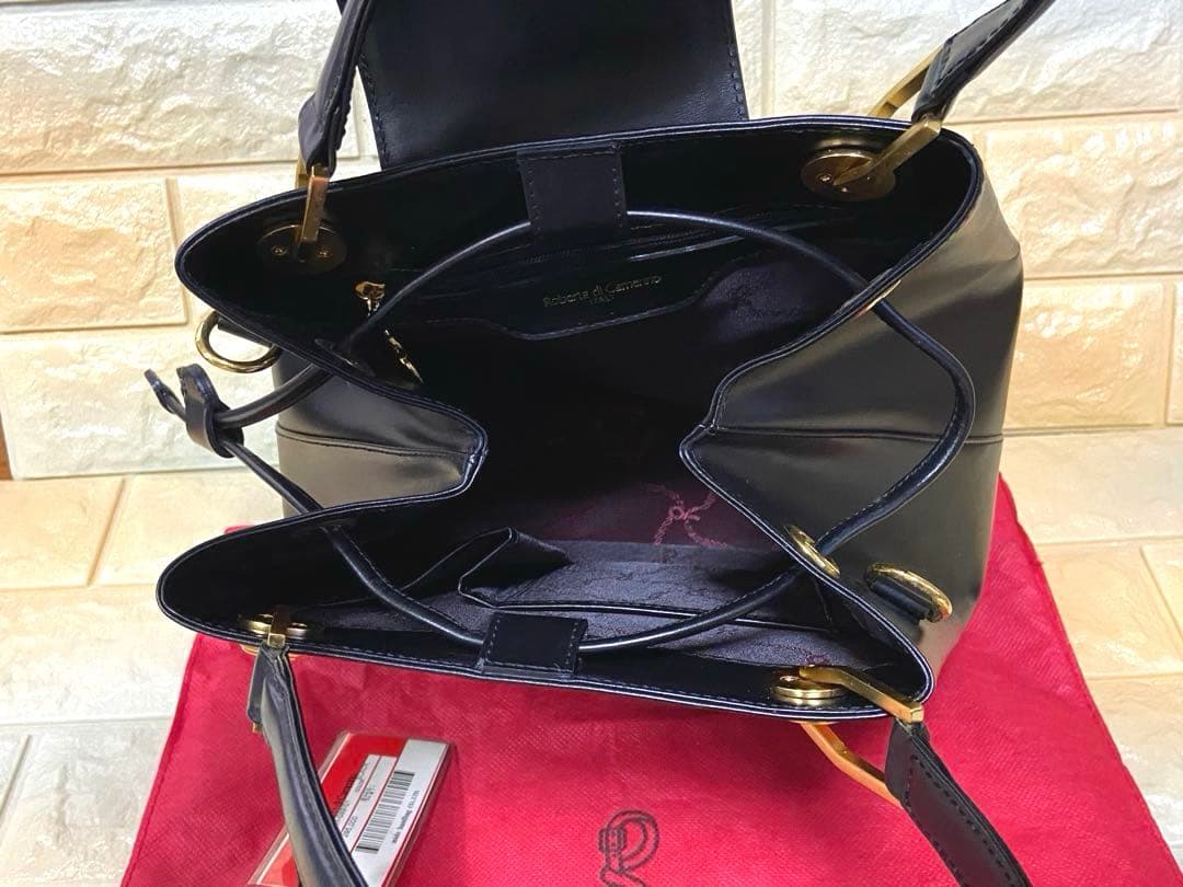 未使用 ロベルタディカメリーノ ワンショルダーバッグ 巾着 レザー 本革 バケツ