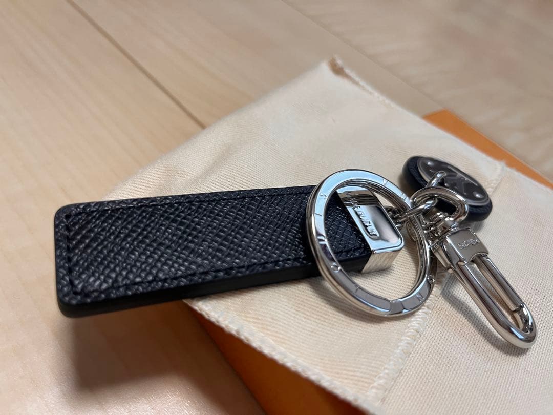 ルイヴィトン　キーリング　ポルトクレ　ネオL Vクラブ サナ